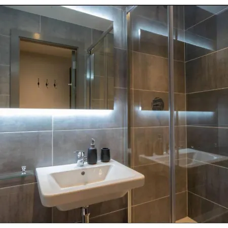 Joivy Affordable Thomas Street - Adults Only