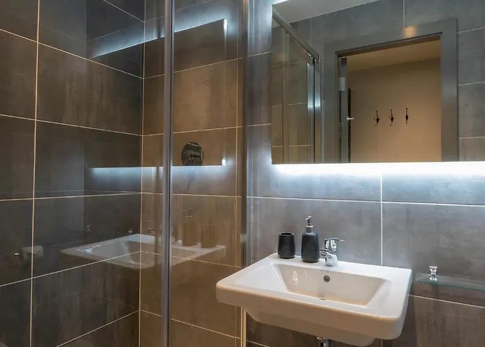 Joivy Affordable Thomas Street - Adults Only