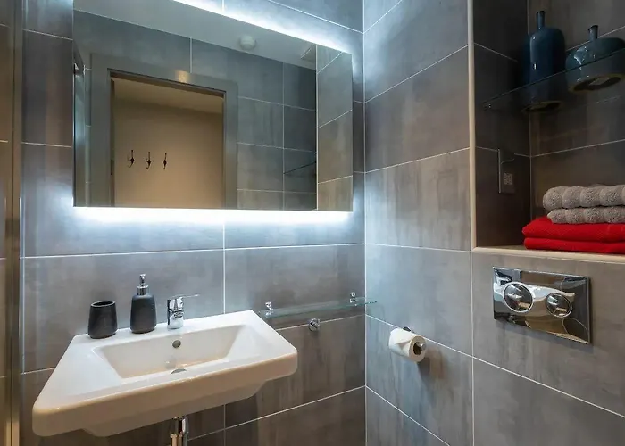 Joivy Affordable Thomas Street - Adults Only Dublin