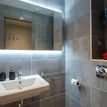 Joivy Affordable Thomas Street - Adults Only Dublin